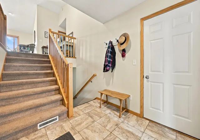 Photo 4 of Single family home for sale at 1701 33 1/2 St S, Moorhead, MN 56560 | MLS# 7144354 | Listing updated on 2026-09-30
