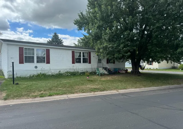 Single family home for sale at 1621 Park St, Shoreview, MN 55126 | MLS# 7144367