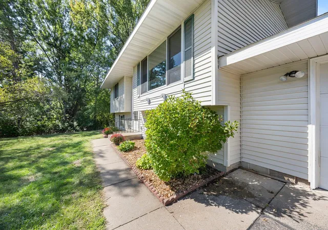 Photo 2 of Single family home for sale at 26496 Forli Ave, Wyoming, MN 55092 | MLS# 7144386 | Listing updated on 2026-09-16