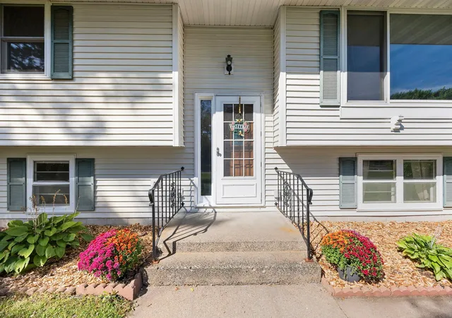 Photo 3 of Single family home for sale at 26496 Forli Ave, Wyoming, MN 55092 | MLS# 7144386 | Listing updated on 2026-10-20
