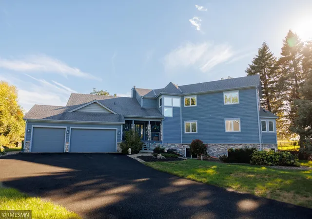 Photo 2 of Single family home for sale at 1610 Johnson Dr, Stillwater, MN 55082 | MLS# 7144417 | Listing updated on 2026-09-18