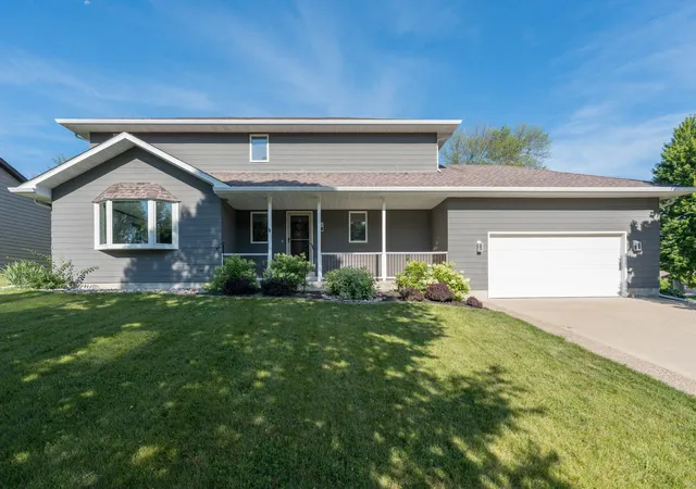 Photo 1 of Single family home for sale at 116 Piccadilly Ave, Mankato, MN 56001 | MLS# 7144434 | Listing updated on 2026-09-16