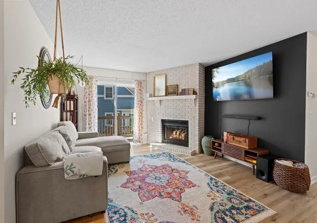 Photo 2 of Condo for sale at 3861 Gold Point #B, Saint Paul, MN 55122 | MLS# 7144451 | Listing updated on 2026-09-18