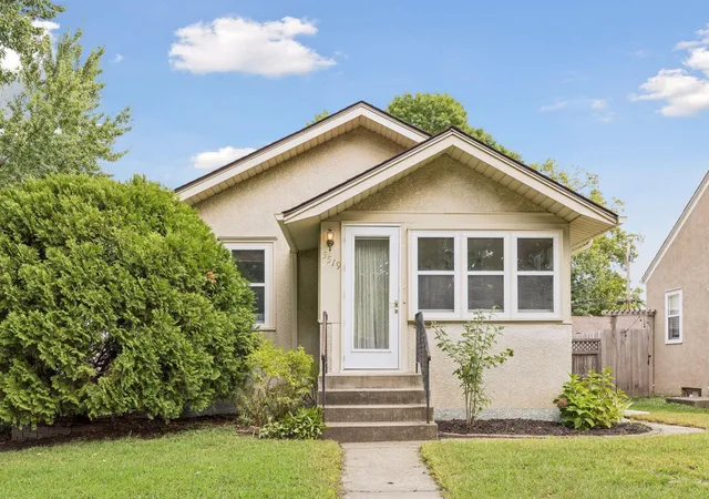 Photo 2 of Sale Pending at 5519 38th Avenue S, Minneapolis, MN 55417 | MLS# 7144462 | Listing updated on 2026-09-28