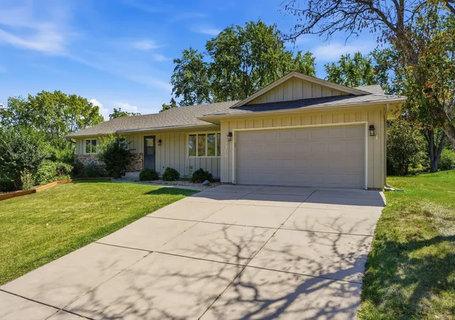 Photo 2 of Single family home for sale at 7158 Upper 139th St W, Saint Paul, MN 55124 | MLS# 7144463 | Listing updated on 2026-09-17