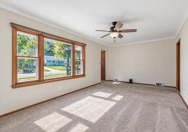 Photo 4 of Single family home for sale at 316 West St, New Ulm, MN 56073 | MLS# 7144488 | Listing updated on 2026-09-16