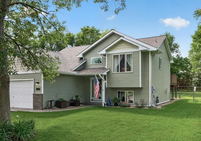 Photo 3 of Sale Pending at 11182 Woods Edge Ave, Becker, MN 55308 | MLS# 7144489 | Listing updated on 2026-09-23
