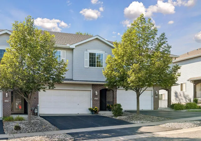 Photo 2 of Single family home for sale at 3327 Glynwater Trl Nw, Prior Lake, MN 55372 | MLS# 7144495 | Listing updated on 2026-09-28