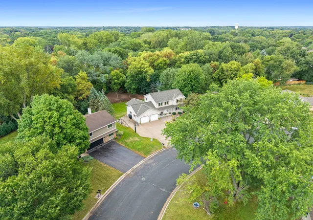 Photo 3 of Single family home for sale at 7640 Bowman Ct, Inver Grove Heights, MN 55076 | MLS# 7144501 | Listing updated on 2026-09-22