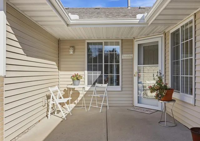 Photo 4 of Single family home for sale at 9412 Eagle Ct, Monticello, MN 55362 | MLS# 7144507 | Listing updated on 2026-09-18