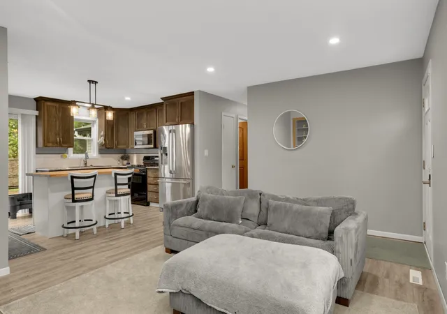 Photo 4 of Single family home for sale at 3937 77th Street E, Inver Grove Heights, MN 55076 | MLS# 7144511 | Listing updated on 2026-09-21