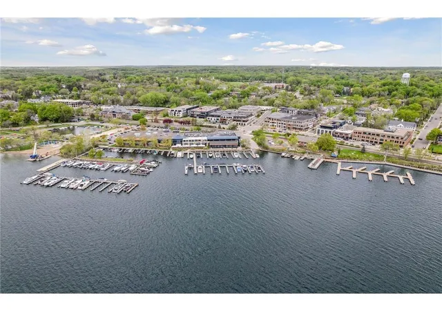 Photo 1 of Sale Pending at 275 Lake St E #302, Wayzata, MN 55391 | MLS# 7144520 | Listing updated on 2026-10-07