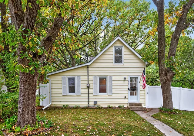 Photo 1 of Single family home for sale at 1061 Wall St, Big Lake, MN 55309 | MLS# 7144559 | Listing updated on 2026-10-09