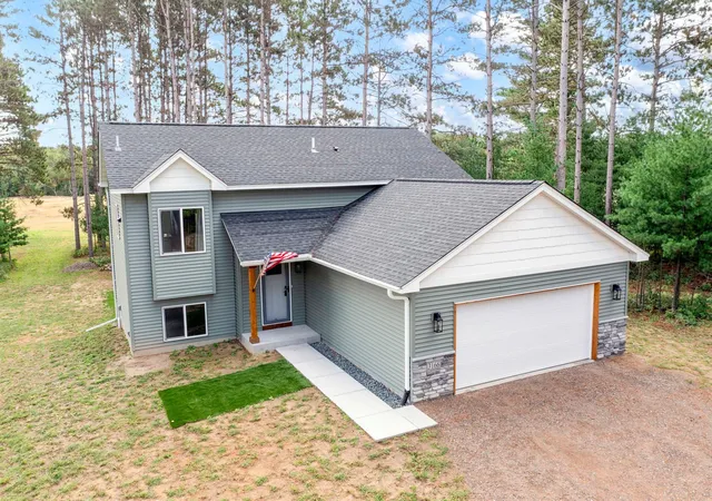 Photo 3 of Single family home for sale at 3166 317th Court Nw, Cambridge, MN 55008 | MLS# 7144570 | Listing updated on 2026-09-22