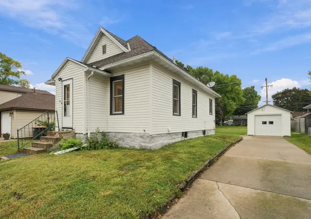 Photo 2 of Single family home for sale at 116 High Ave, Gaylord, MN 55334 | MLS# 7144588 | Listing updated on 2026-09-22