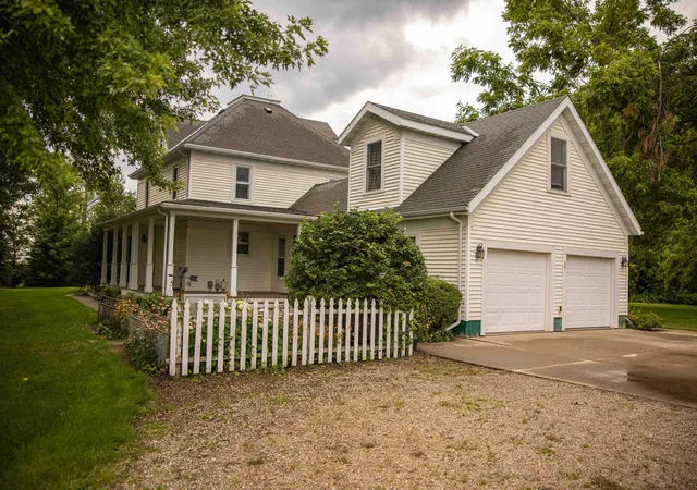 Photo 2 of Single family home for sale at 17326 530th Avenue, Wells, MN 56097 | MLS# 7144617 | Listing updated on 2026-10-02