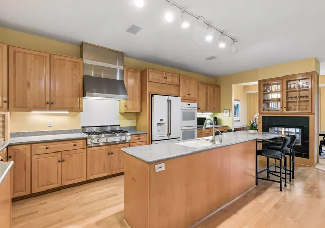 Photo 3 of Condo for sale at 8500 Franlo Rd #307, Eden Prairie, MN 55344 | MLS# 7144619 | Listing updated on 2026-09-21
