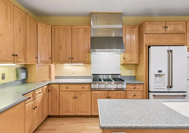 Photo 4 of Condo for sale at 8500 Franlo Rd #307, Eden Prairie, MN 55344 | MLS# 7144619 | Listing updated on 2026-09-21