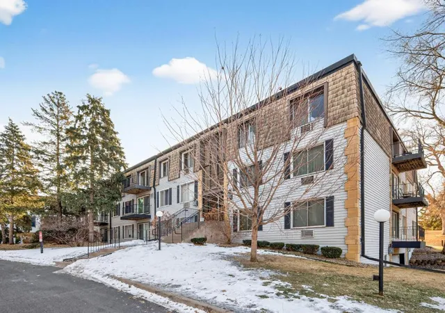 Photo 3 of Condo for sale at 181 Little Canada Rd E #334, Saint Paul, MN 55117 | MLS# 7144675 | Listing updated on 2026-09-16