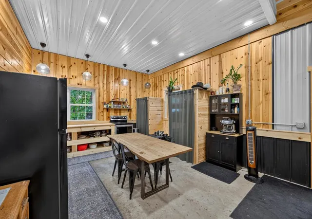 Photo 3 of Single family home for sale at 20542 Mayapple Ln, Preston, MN 55965 | MLS# 7144689 | Listing updated on 2026-09-19