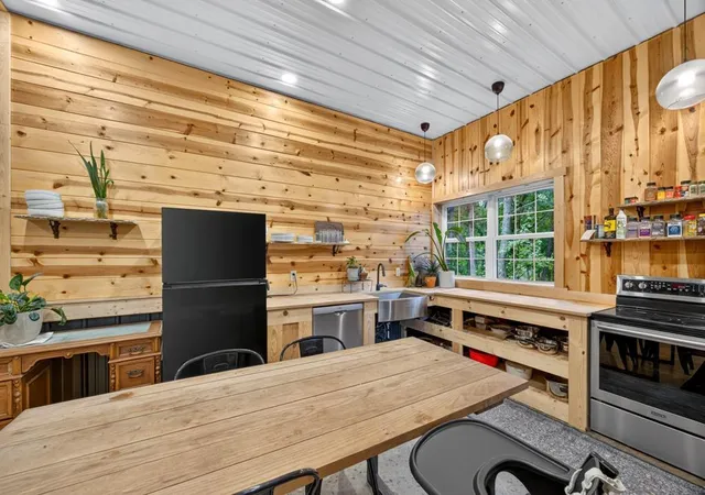 Photo 4 of Single family home for sale at 20542 Mayapple Ln, Preston, MN 55965 | MLS# 7144689 | Listing updated on 2026-09-19