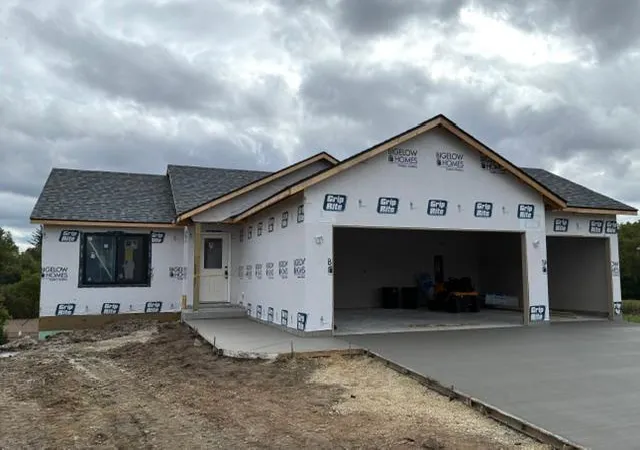 Photo 1 of Single family home for sale at 832 5th Street, Wanamingo, MN 55983 | MLS# 7144694 | Listing updated on 2026-09-29