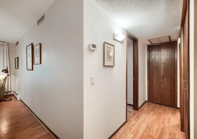 Listing Photo 4 - Condo for sale in building located at 8441 Irwin Rd, Bloomington, MN 55437 - Unit #106
