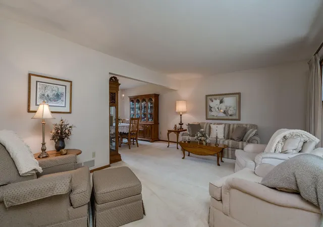 Photo 3 of Single family home for sale at 137 Marabou Dr, Mankato, MN 56001 | MLS# 7144713 | Listing updated on 2026-09-16