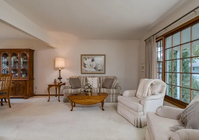 Photo 3 of Single family home for sale at 137 Marabou Dr, Mankato, MN 56001 | MLS# 7144713 | Listing updated on 2026-09-16