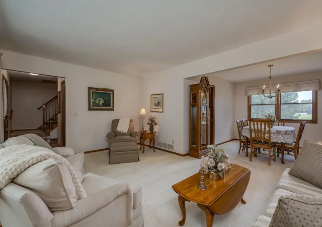 Photo 4 of Single family home for sale at 137 Marabou Dr, Mankato, MN 56001 | MLS# 7144713 | Listing updated on 2026-09-16