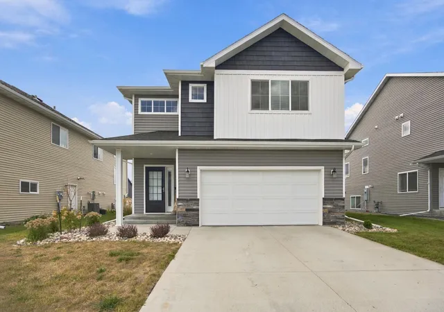 Photo 1 of Single family home for sale at 6567 26th Street S, Fargo, ND 58104 | MLS# 7144778 | Listing updated on 2026-09-19
