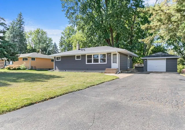 Photo 2 of Single family home for sale at 2727 Woodbridge St, Saint Paul, MN 55113 | MLS# 7144801 | Listing updated on 2026-10-06