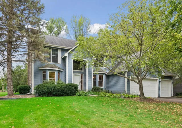 Photo 1 of Single family home for sale at 26145 Oak Leaf Trl, Excelsior, MN 55331 | MLS# 7144804 | Listing updated on 2026-09-30