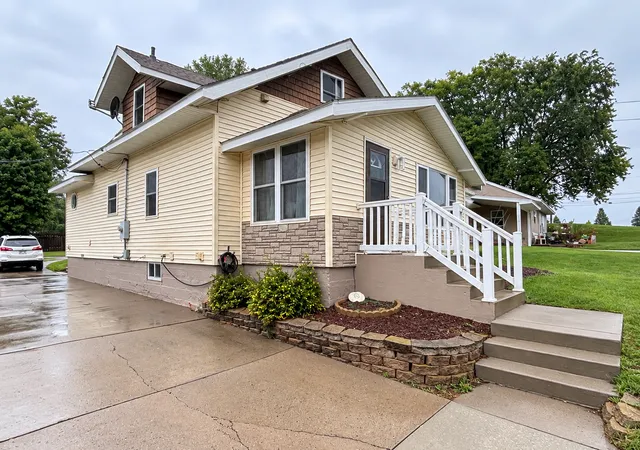 Photo 2 of Sale Pending at 610 Gillis Ave N, Browerville, MN 56438 | MLS# 7144805 | Listing updated on 2026-09-28