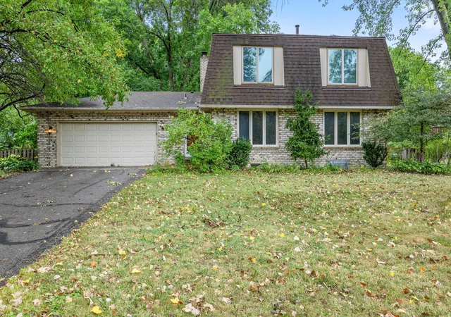 Photo 1 of Single family home for sale at 7741 Heritage Rd, Eden Prairie, MN 55346 | MLS# 7144813 | Listing updated on 2026-10-06