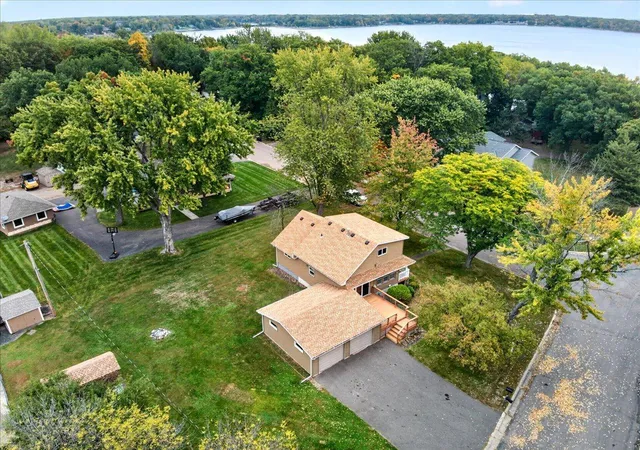 Photo 4 of Single family home for sale at 11800 Oak St, Chisago City, MN 55013 | MLS# 7144822 | Listing updated on 2026-10-06