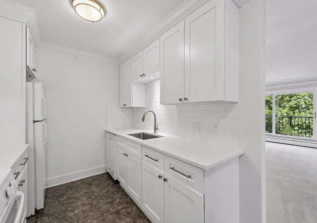 Photo 3 of Condo for sale at 7310 York Ave S #211-4, Minneapolis, MN 55435 | MLS# 7144831 | Listing updated on 2026-09-17