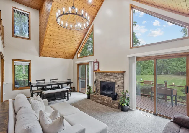 Photo 1 of Single family home for sale at 11172 198th Avenue Nw, Elk River, MN 55330 | MLS# 7144856 | Listing updated on 2026-10-14