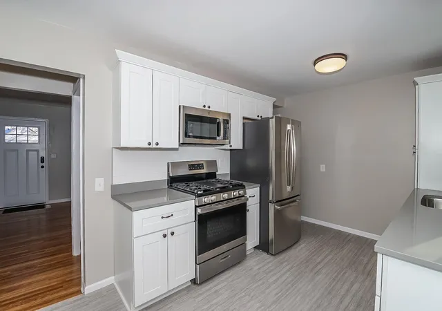 Photo 4 of Single family home for sale at 3136 Louisiana Ave S, Minneapolis, MN 55426 | MLS# 7144875 | Listing updated on 2026-10-09