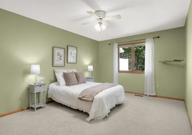Photo 4 of Single family home for sale at 3253 Riverwood Dr, Hastings, MN 55033 | MLS# 7144886 | Listing updated on 2026-10-08
