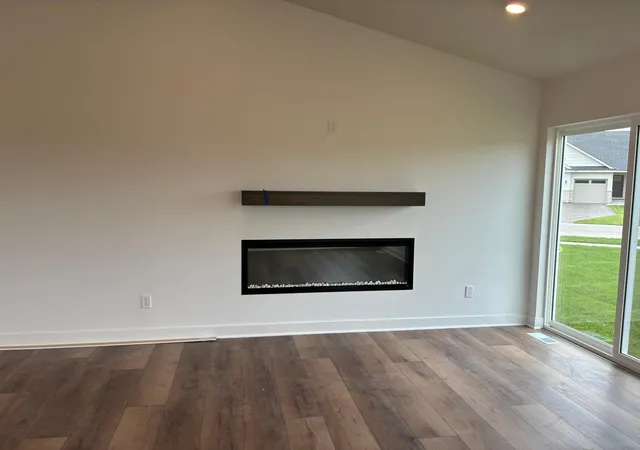 Photo 3 of Single family home for sale at 10919 Hemingway Ave S, Cottage Grove, MN 55016 | MLS# 7144895 | Listing updated on 2026-09-21