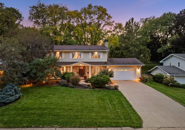 Photo 1 of Single family home for sale at 6620 Hillside Ln, Minneapolis, MN 55439 | MLS# 7144903 | Listing updated on 2026-10-19