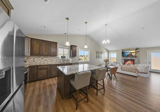 Photo 4 of Single family home for sale at 10 Sunset Ct, North Mankato, MN 56003 | MLS# 7144904 | Listing updated on 2026-09-19
