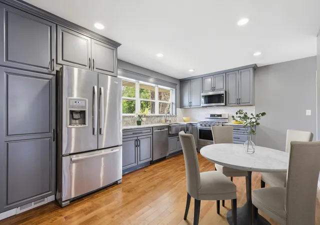 Photo 3 of Single family home for sale at 1476 Burns Ave, Saint Paul, MN 55106 | MLS# 7144918 | Listing updated on 2026-10-16