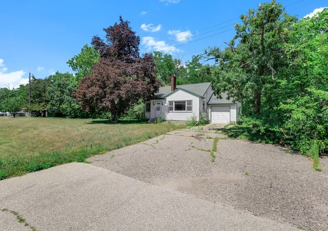 Photo 2 of Sale Pending at 4374 Us 61, Red Wing, MN 55066 | MLS# 7144934 | Listing updated on 2026-10-20