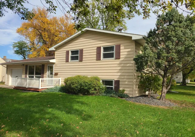 Single family home for sale at 504 11th Street N, Breckenridge, MN 56520 | MLS# 7144936