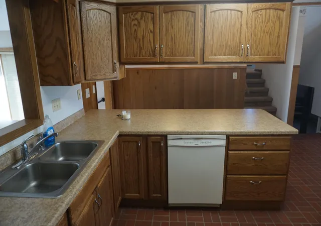 Photo 4 of Single family home for sale at 504 11th Street N, Breckenridge, MN 56520 | MLS# 7144936 | Listing updated on 2026-09-21