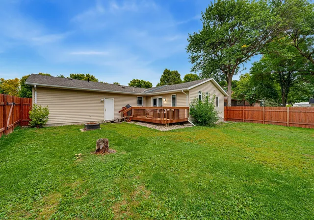 Photo 2 of Sale Pending at 512 Abby Ln, Glencoe, MN 55336 | MLS# 7144980 | Listing updated on 2026-10-19