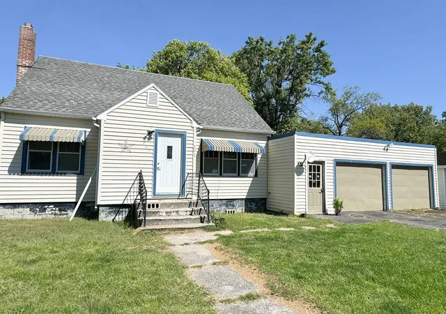 Photo 3 of Single family home for sale at 207 E Duroe St, Jeffers, MN 56145 | MLS# 7144990 | Listing updated on 2026-09-16