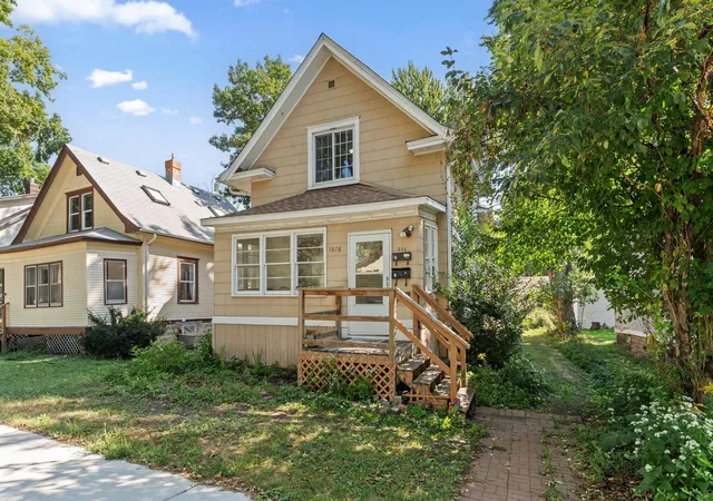 Photo 1 of Multi family home for sale at 1076 25th Avenue Se, Minneapolis, MN 55414 | MLS# 7144995 | Listing updated on 2026-10-06